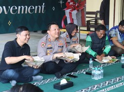 Perkuat Sinergi, Polisi Sarapan Bareng Komunitas Ojol di Kota Mojokerto