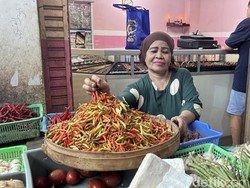 Musim Hujan, Harga Cabai Rawit-Bawang Merah di Surabaya Melonjak Drastis
