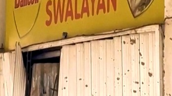 Bantuan Telat, Korban Banjir Aceh Terpaksa Ambil Makanan Toko