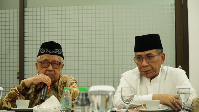 Ketua Umum PBNU Gus Yahya menyatakan terbuka untuk islah setelah pertemuan dengan kiai sepuh di pesantren Tebu Ireng, Jatim.