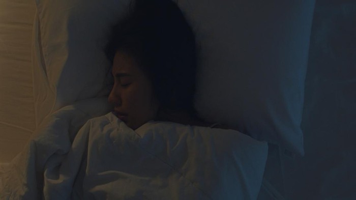 Tidur dalam Kegelapan Total Baik untuk Jantung, Ini Alasannya