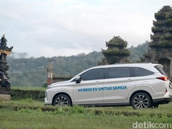 Konsumsi BBM Toyota Veloz Hybrid, Tembus Segini