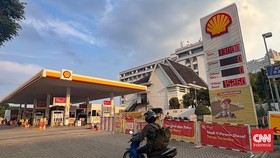 Bahlil soal BBM Shell Cs Masih Kosong: Silahkan B2B