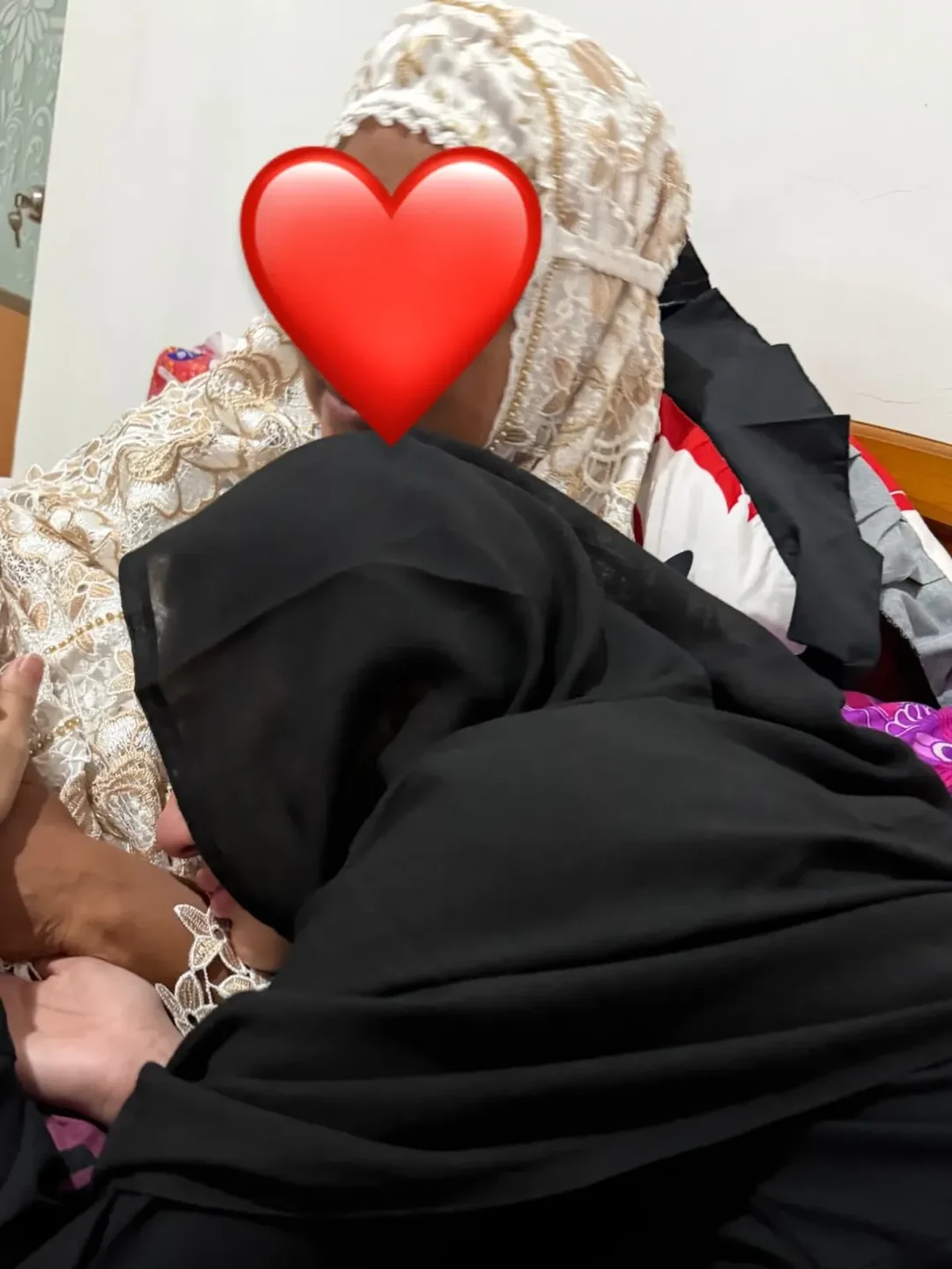 Azizah Salsha Melayat ke Rumah Duka Ayah Pratama Arhan
