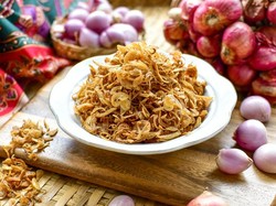 Cara Bikin Bawang Goreng Renyah, Anti Gagal dan Tahan Lama!