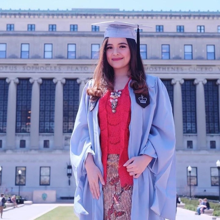 <p>Dahulu dikenal sebagai penyanyi cilik, kini Tasya Kamila sukses torehkan prestasi terbaik dalam studinya. Lulus di Columbia University, ia menyelesaikan gelar S2 Public Administrations dengan mendapat predikat Cum Laude. (Foto: Instagram @tasyakamila)</p>