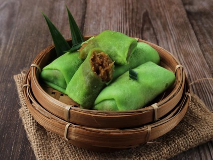 3 Resep Dadar Gulung Isi Kelapa, Camilan Simpel untuk Keluarga