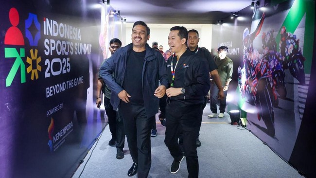 Kementerian UMKM dorong industrialisasi olahraga untuk pengembangan pelaku usaha kecil, Menteri Maman Abdurrahman tekankan kolaborasi dalam sektor ini.