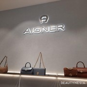 AIGNER Hadirkan Koleksi Baru hingga Kolaborasi Mewah untuk Fashion & Beauty