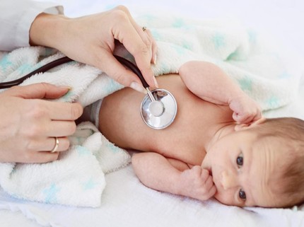 Panduan Lengkap Pemeriksaan Bayi Baru Lahir untuk Orang Tua Baru