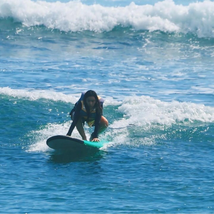 <p>Rimsa mengaku bahwa kegemarannya untuk mencoba hal baru memang bukan kali ini saja terjadi. Hal itu bahkan membuat Risma dijuluki 'young soul' oleh putri semata wayangnya, Leya Princy. Kalo kata Leya.. Bunda nih &ldquo;young soul&rdquo; semua hal pengen di cobain.. yaaa emang!! Sebenernya aku ini emang penasaran sama hal2 baru kaya seruuu ajaaaaa," tulisnya dalam unggahan ini. (Foto: Instagram @neng_risma)</p>