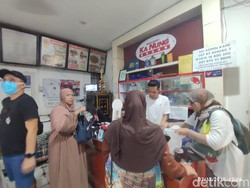 Setengah Abad Kanung Bakery: Jejak Aroma Timur Tengah di Kampung Empang