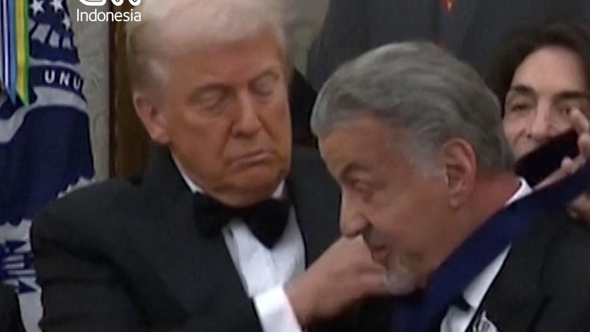 Sylvester Stallone-kiss Raih Medali Kennedy Center Honors Dari Trump