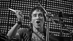 Yaya Moektio Eks Drummer God Bless Meninggal Dunia