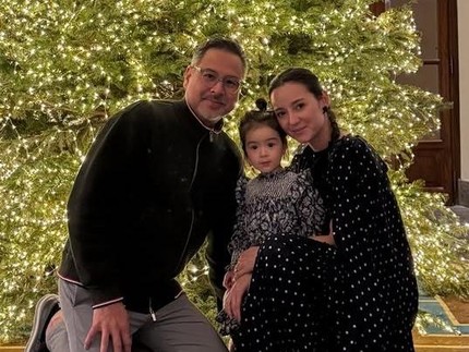 5 Potret Terbaru Wajah Brielle Anak Julie Estelle Disebut Aura Putri Kerajaan