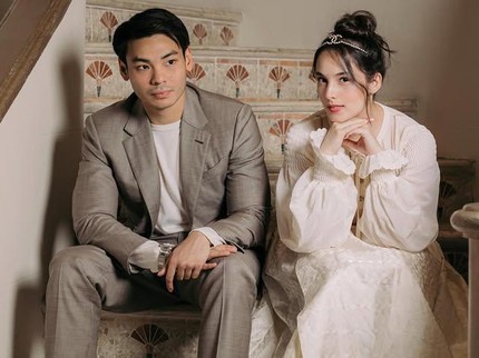 Chelsea Islan & Rob Clinton Rayakan Anniversary ke-3, Ini 5 Potretnya Kenang Kebersamaan