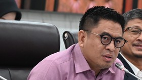Anggota DPR Sindir Donasi Banjir Warga Cuma Rp10 M: Sok Paling-paling