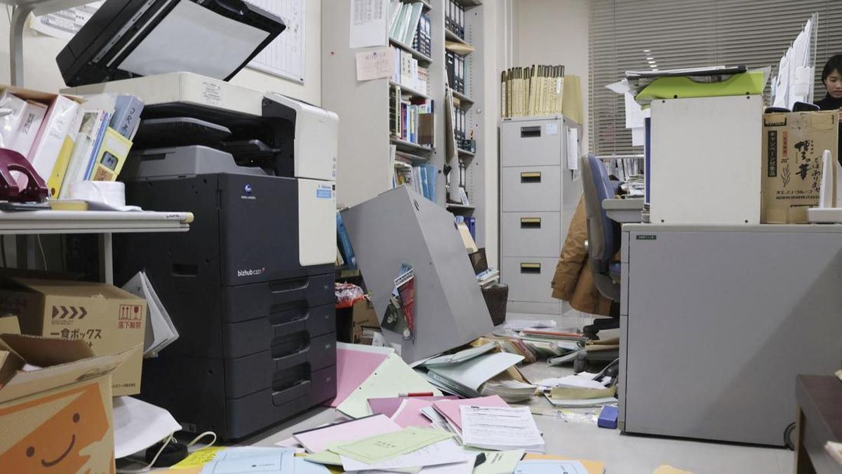 Jepang Diguncang Gempa M 7,5 Tapi Tak Ada Kerusakan Parah