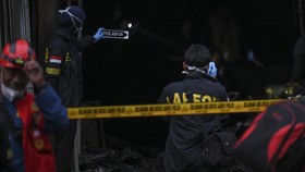 FOTO: Tim Puslabfor Polri Olah TKP Kebakaran Gedung Terra Drone