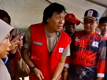 Komeng Hadirkan Tawa di Pengungsian Banjir Sumatra