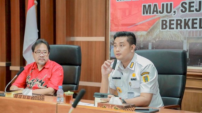 Bupati Mas Hamenang mendorong agar administrasi, tahapan, hingga eksekusi dan pelaporan pengadaan barang dan jasa di Klaten jadi lebih berkualitas.