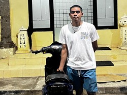 Pemotor Ugal-ugalan Nyaris Tabrak Polisi di Perempatan Pesanggaran Dibekuk