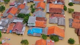 Penampakan Banjir di Karawang, Ribuan Rumah Warga Terendam