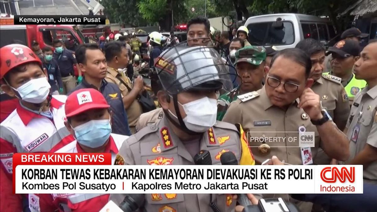 VIDEO: Korban Tewas Kebakaran Kemayoran Dievakuasi ke RS Polri
