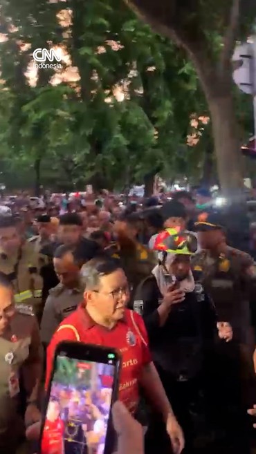 Pramono Anung Sambangi Lokasi Kebakaran Gedung Tewaskan 22 Orang