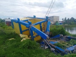 Tower Pamsimas Proyek PU Pemkab Maros Roboh Saat Diisi Air