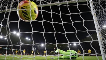 FOTO: MU Perkasa Hajar Juru Kunci Premier League