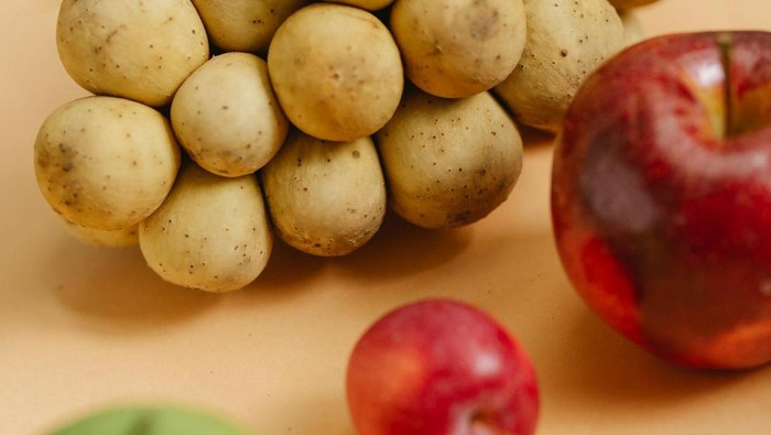 Jarang Diketahui, Ini 5 Manfaat Buah Duku untuk Kesehatan