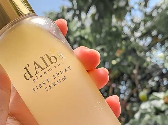 Kulit Glowing Seharian! d'Alba First Spray Serum Bikin Kulit Auto Fresh