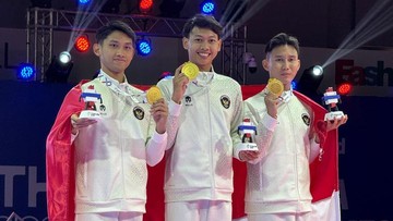 Berita Panas dari Dunia Sport CNN : Kata-kata Peraih Medali Emas Pertama Indonesia di SEA Games: Kami Haru