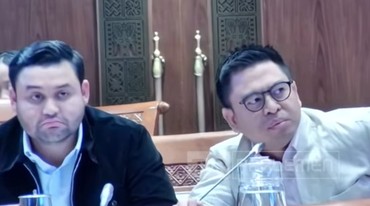 Sosok Gavriel Novanto, Pria yang Duduk di Sebelah Endipat Wijaya Ekspresinya Curi Perhatian