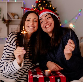 35 Ide Ucapan Natal dan Tahun Baru 2026 untuk Orang Tersayang