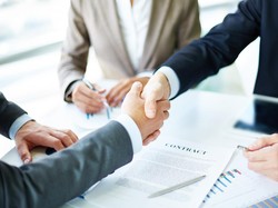 5 Strategi Karier untuk Introvert agar Bersinar di Kantor