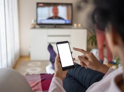 Kepala Dinas Perpustakaan Jakarta Singgung Fenomena Popcorn Brain, Apa Itu?