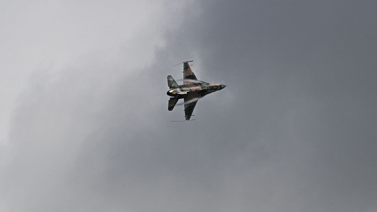 Jet Tempur AS Terbang Dekati Venezuela, Caracas Siaga Tinggi