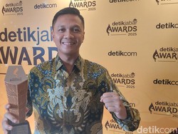 Kapolres Cimahi Raih Tokoh Transformasi Layanan Publik dan Keamanan Daerah