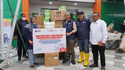 Dirut PTPN I Tinjau Langsung Korban Bencana di Sumut dan Aceh Tamiang