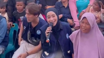 Hamil Besar, 7 Potret Lesti Kejora Turun Langsung Beri Bantuan ke Lokasi Bencana