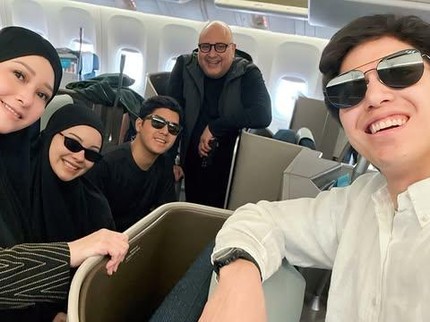 Momen Alyssa Daguise Umrah Bareng Keluarga Al Ghazali, Intip Potretnya