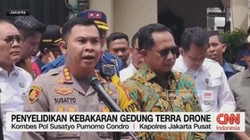 VIDEO: Polisi Selidiki Kebakaran Gedung Terra Drone