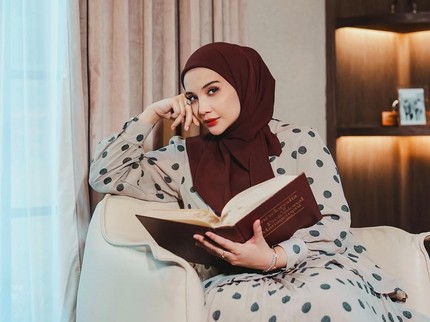 Akan Kembali Menyusui, Zaskia Sungkar Berencana Berikan juga ASI Anak Ketiga untuk Humaira