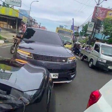 Terkuak Identitas Pemilik Range Rover yang Viral Dikawal Sirene di Puncak