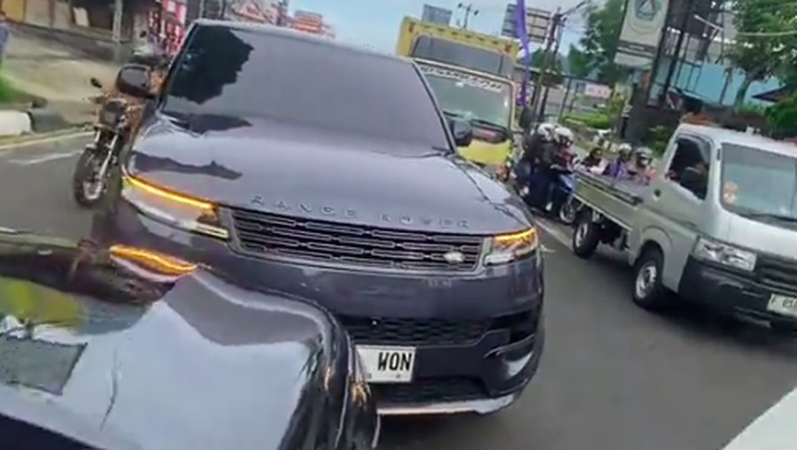 Terkuak Identitas Pemilik Range Rover yang Viral Dikawal Sirene di Puncak