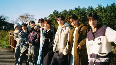 Lirik Lagu Still Love You - THE BOYZ