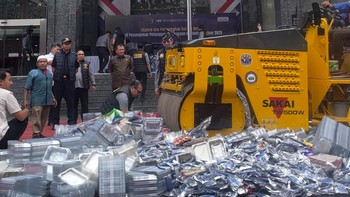 Momen Pemusnahan Barang-barang KW oleh DJKI