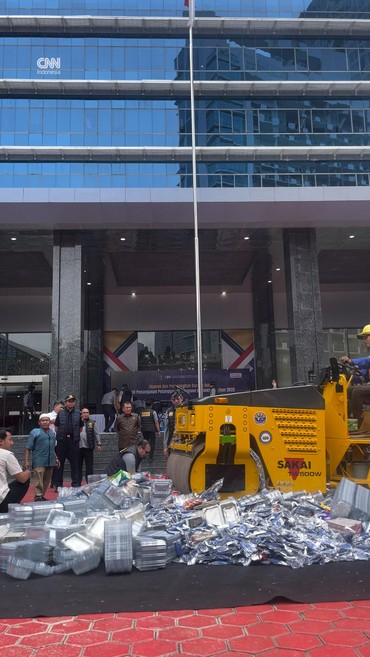 Momen Pemusnahan Barang-barang KW oleh DJKI